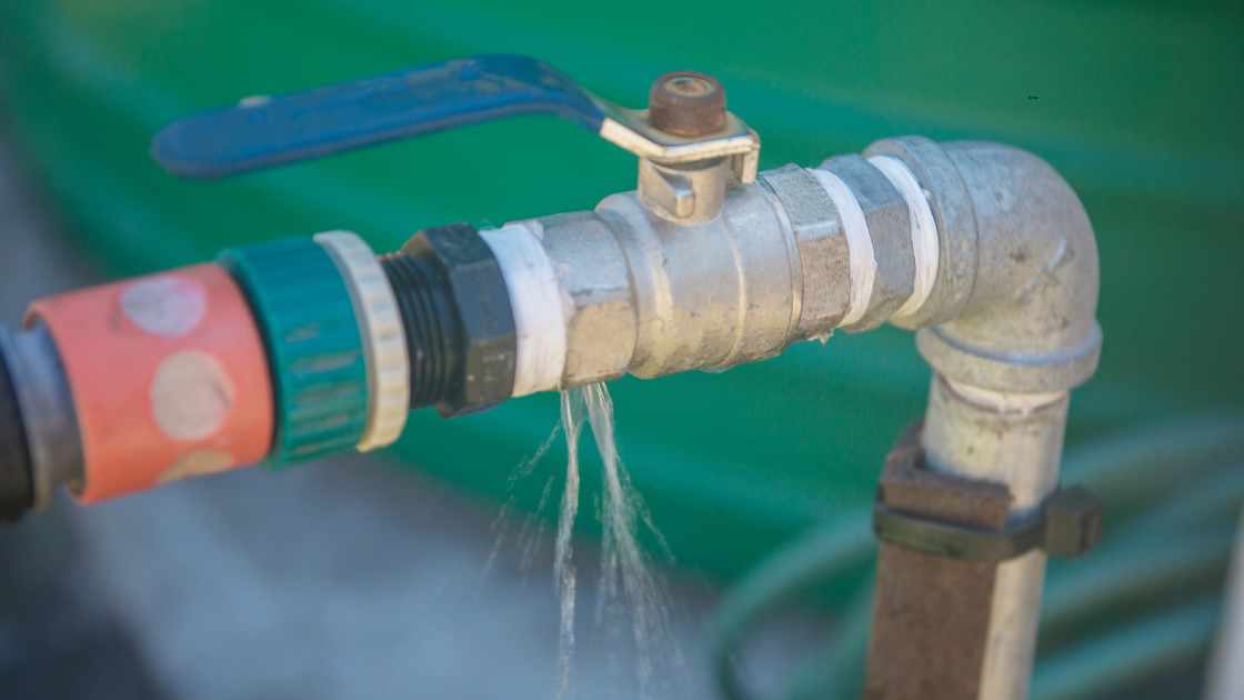 How to Stop an Outside Faucet from Leaking