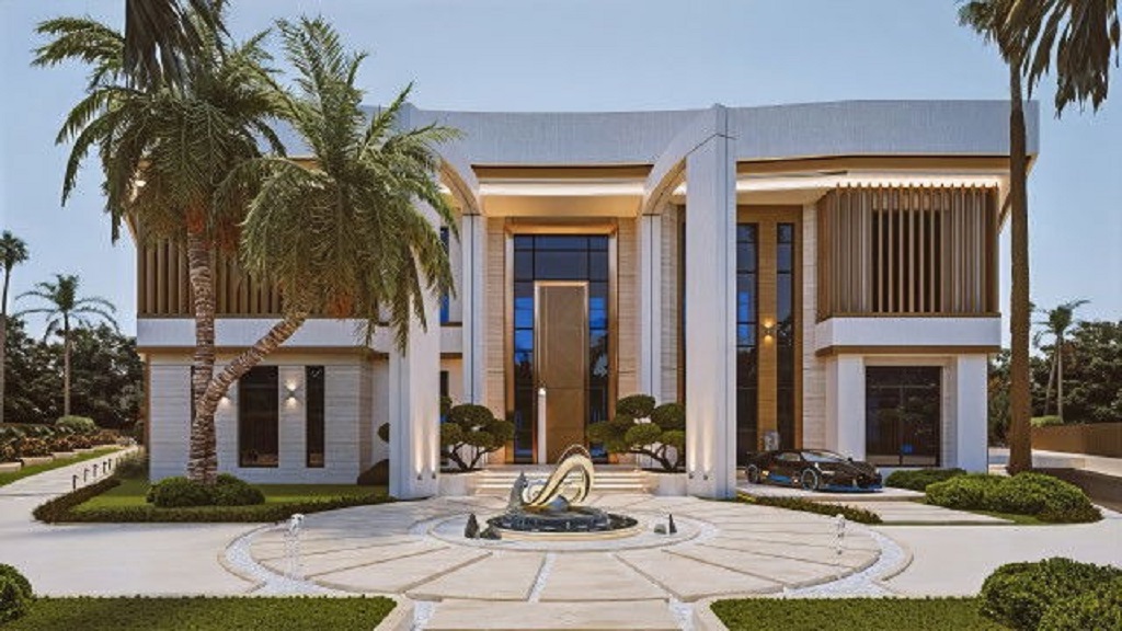 What are the best materials for UAE villa renovations considering the climate