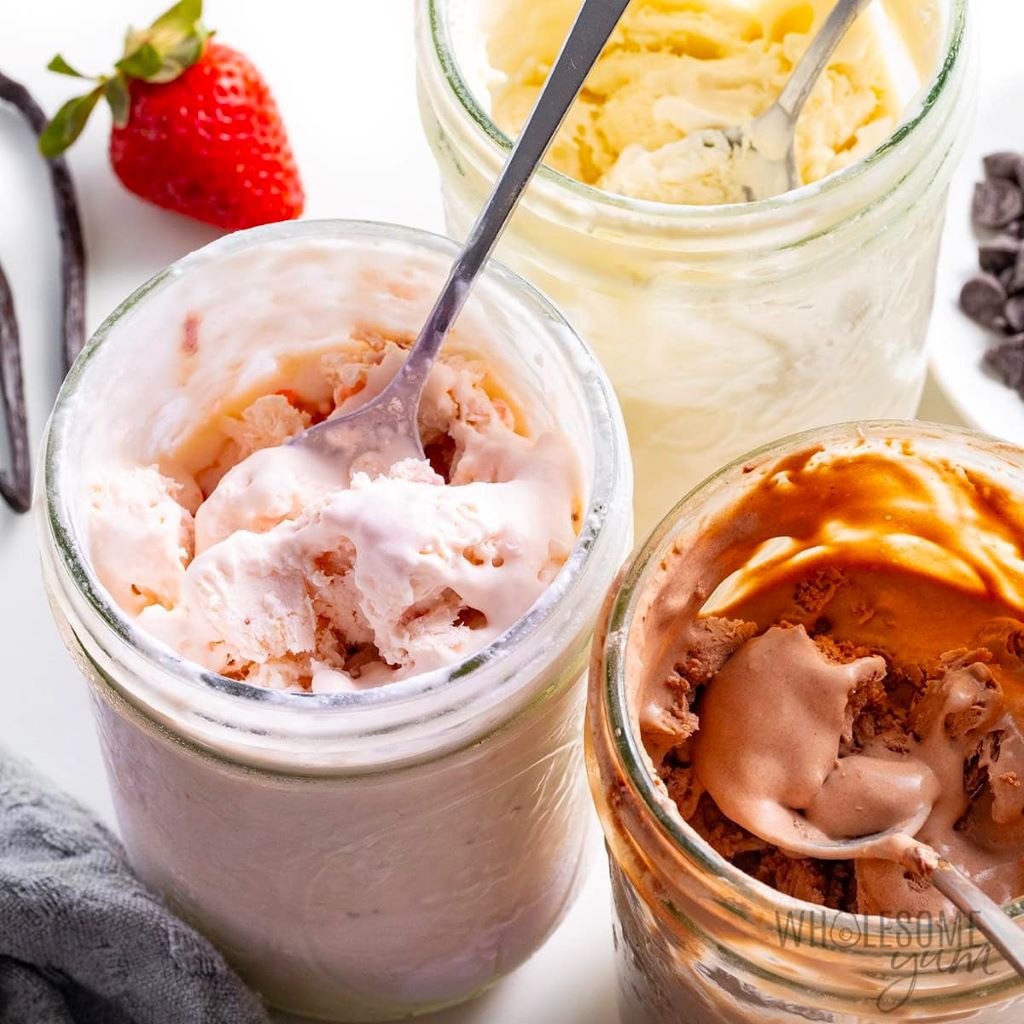Alt Text 2: A small saucepan on a stove, showing clear allulose syrup being gently simmered to prevent crystallization