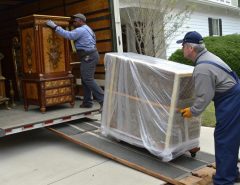 How to hire specialty items moving companies in Nashville, TN. Learn how experts use custom crating and climate-controlled transport for pianos, art, and safes.